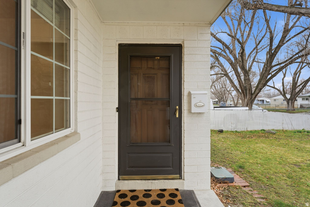 984 S MONTGOMERY ST Salt Lake City, UT 84103