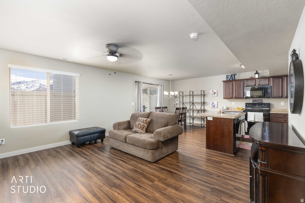 2418 ANDOVER ST West Haven, UT 84401