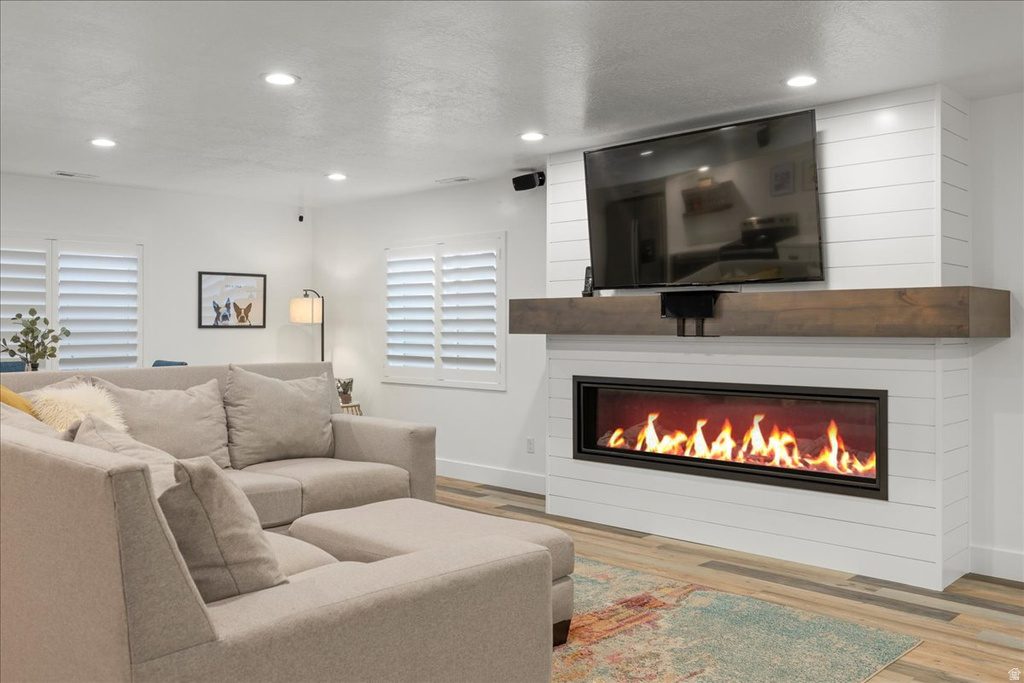 889 W SAGEWOOD DR Stansbury Park, UT 84074