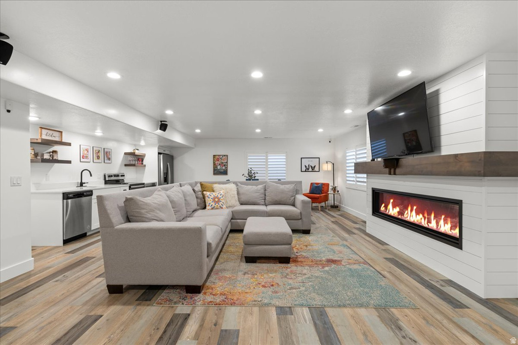 889 W SAGEWOOD DR Stansbury Park, UT 84074