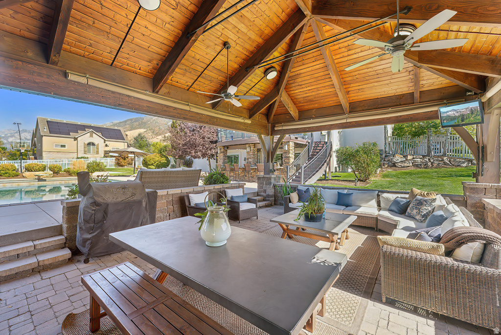 1103 E LONE PEAK LN Draper, UT 84020