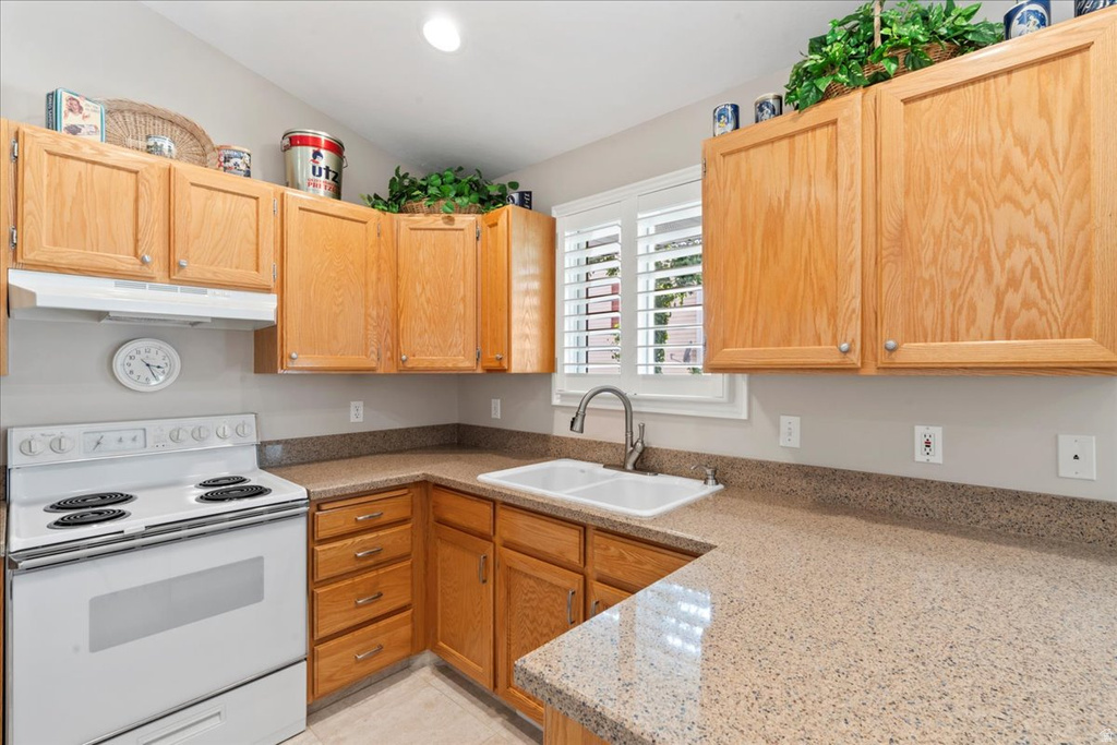 8260 S 560 E Sandy, UT 84070