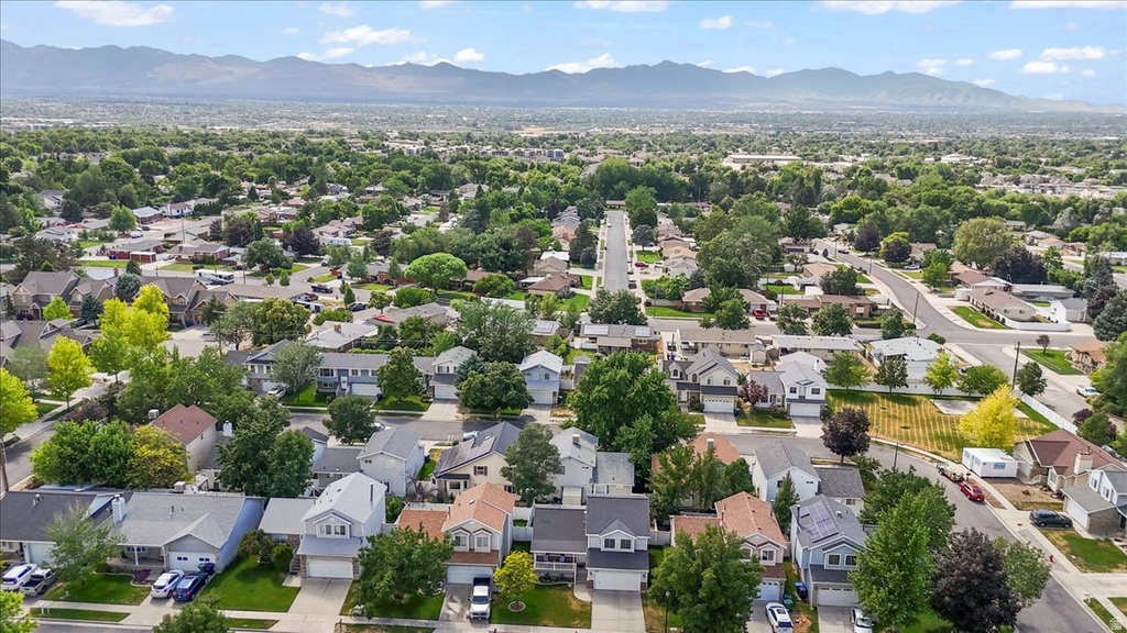 8260 S 560 E Sandy, UT 84070