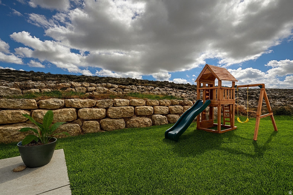 7982 N BRISTLECONE RD Eagle Mountain, UT 84005