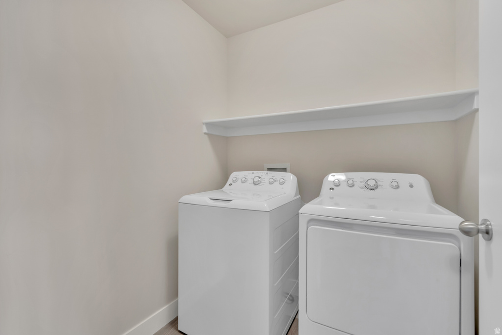 7982 N BRISTLECONE RD Eagle Mountain, UT 84005