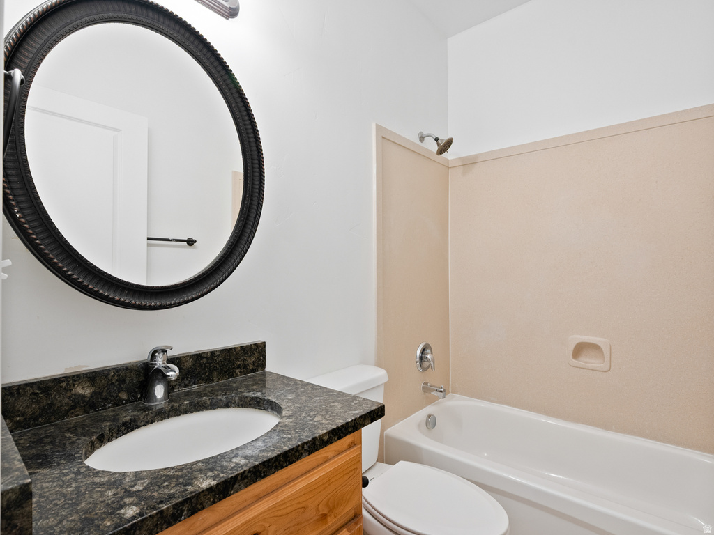 8215 N CLEAR ROCK RD #I-6 Eagle Mountain, UT 84005