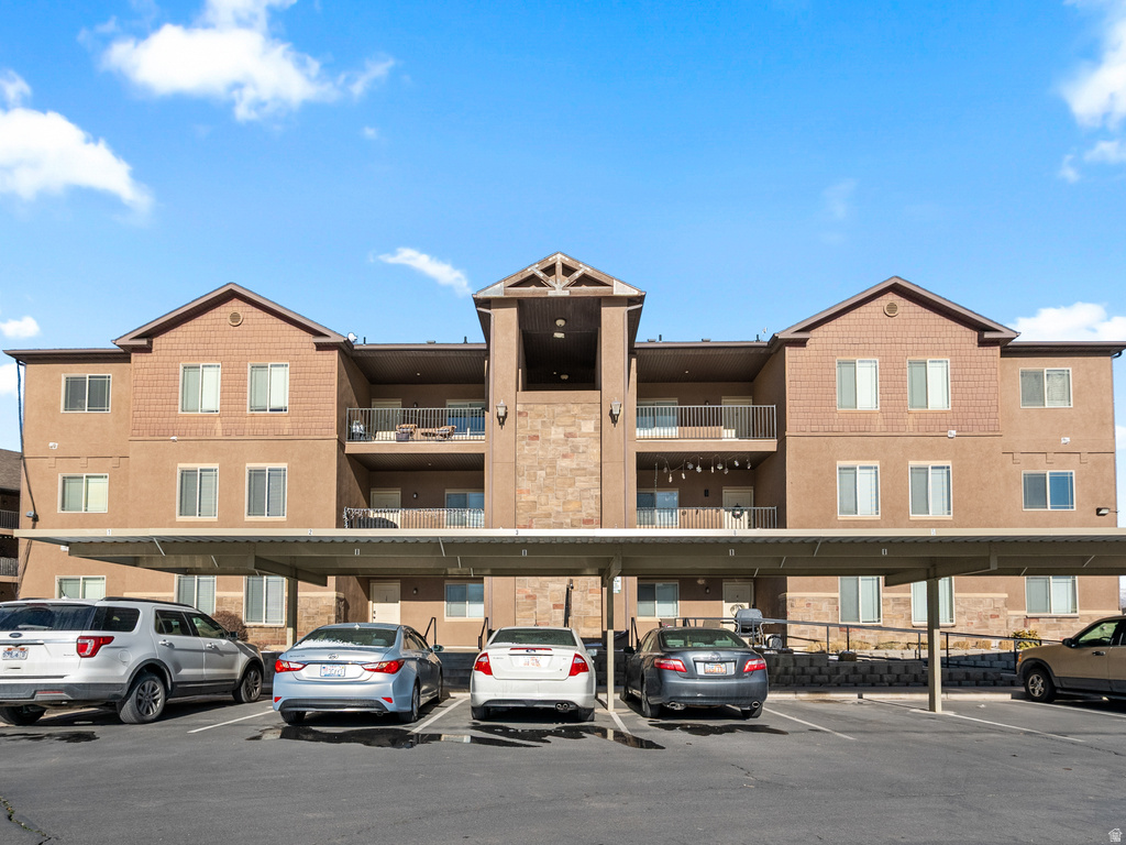 8215 N CLEAR ROCK RD #I-6 Eagle Mountain, UT 84005