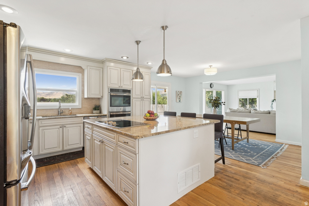 1925 E HILLCREST AVE Salt Lake City, UT 84106