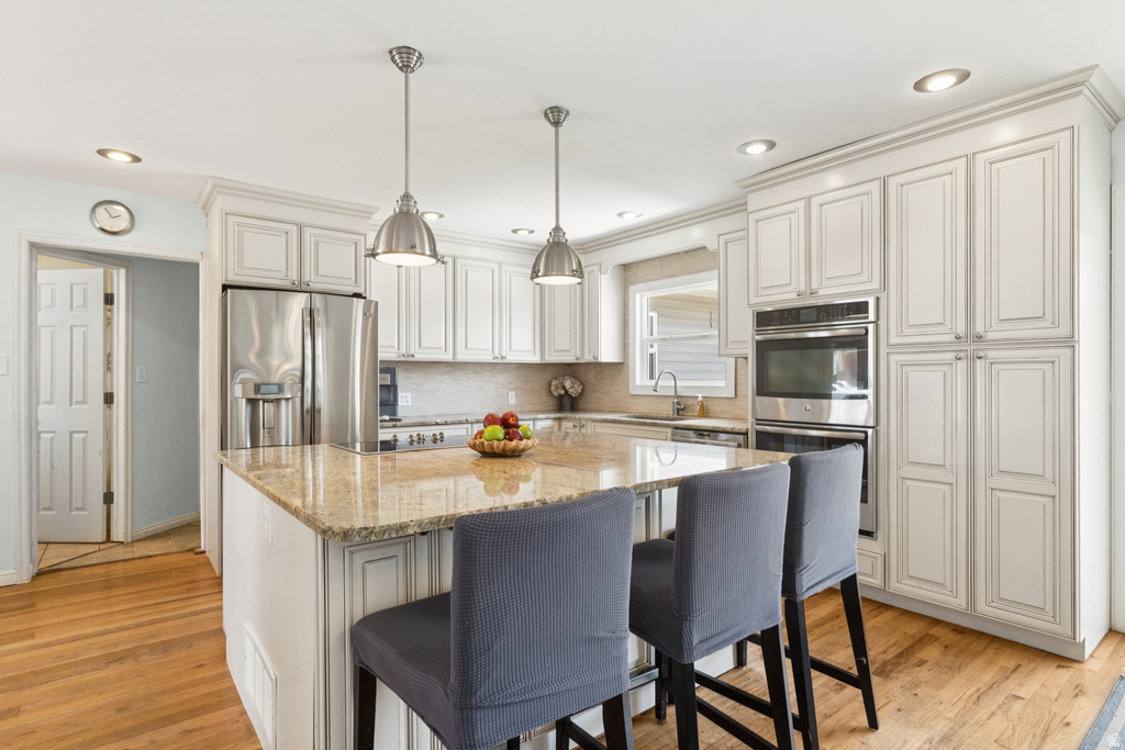 1925 E HILLCREST AVE Salt Lake City, UT 84106