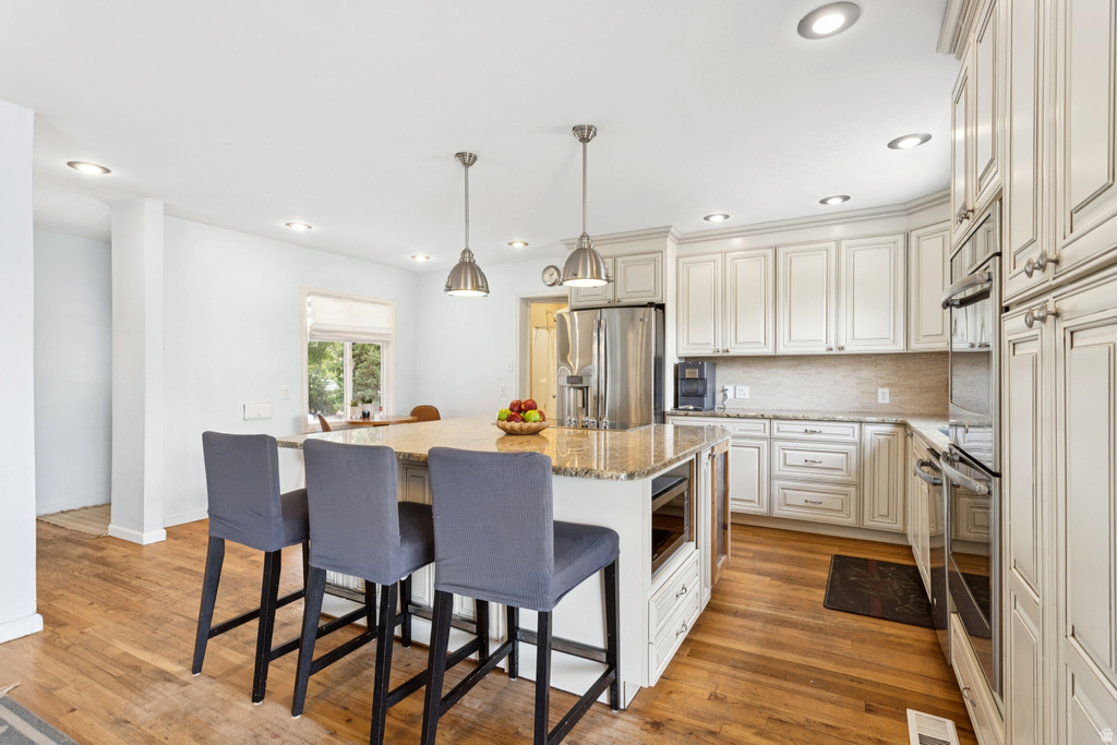 1925 E HILLCREST AVE Salt Lake City, UT 84106