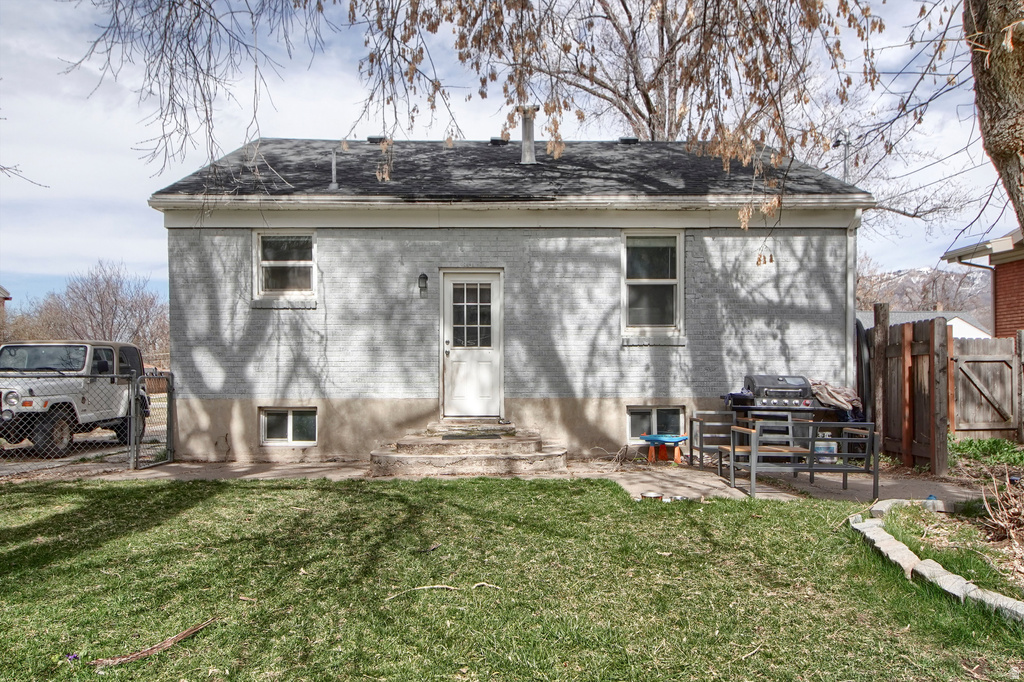 719 BEL MAR DR South Ogden, UT 84403