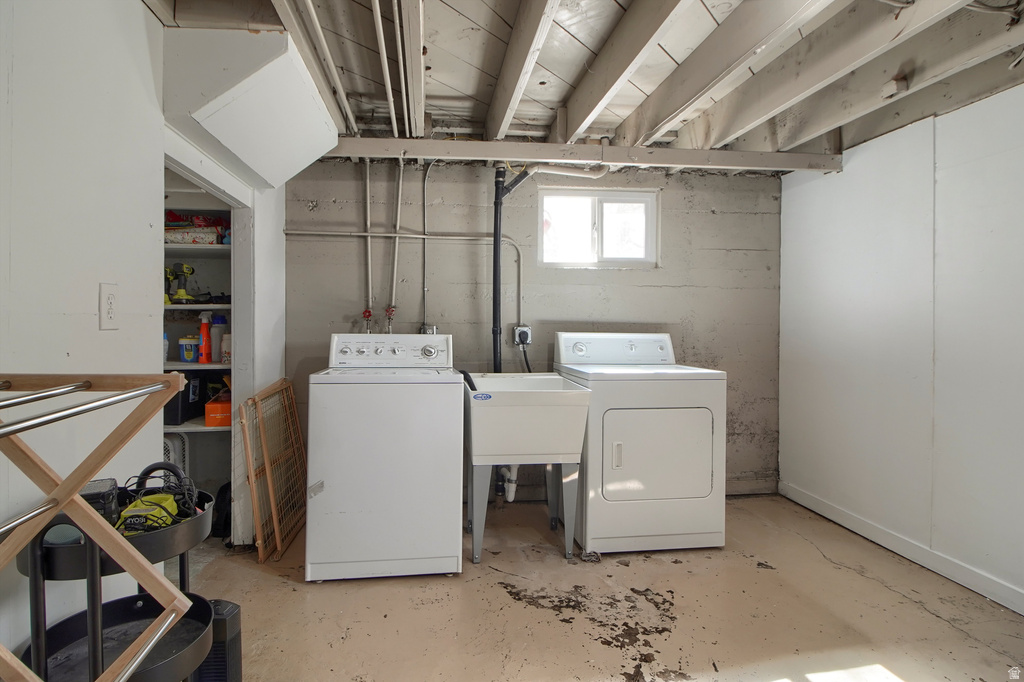 719 BEL MAR DR South Ogden, UT 84403