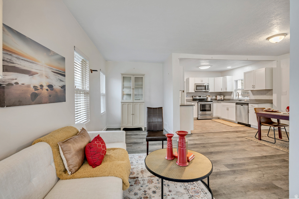 3658 S JEFFERSON AVE Ogden, UT 84403