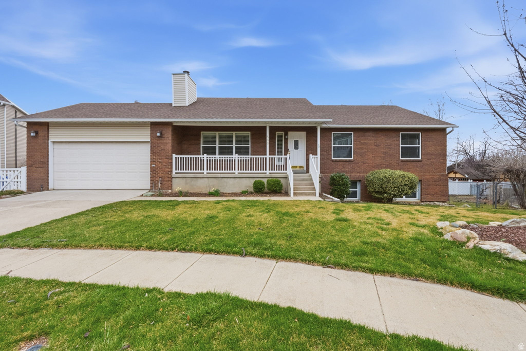 563 N 220 E Centerville, UT 84014