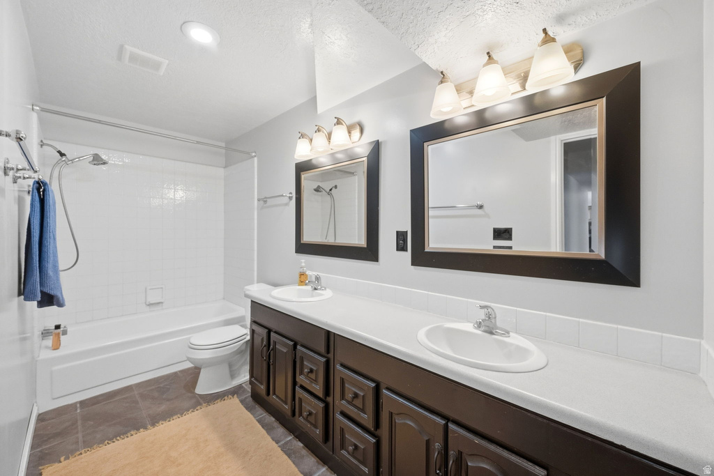 563 N 220 E Centerville, UT 84014