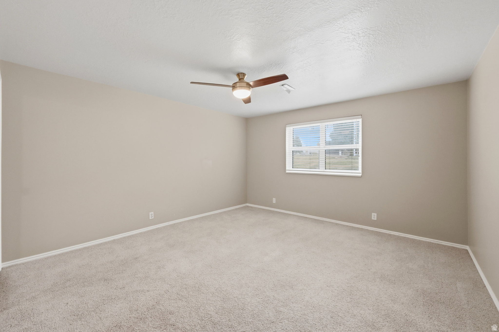 563 N 220 E Centerville, UT 84014
