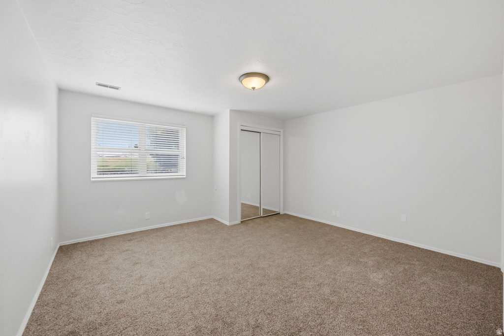 563 N 220 E Centerville, UT 84014