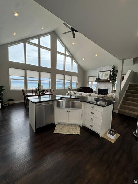 2159 S VALLEY VIEW DR Garden City, UT 84028