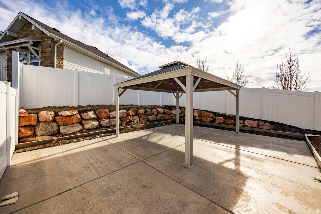 910 S PACE PL North Salt Lake, UT 84054