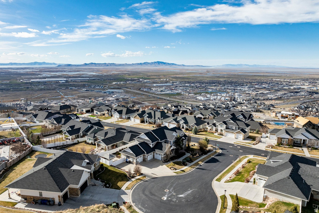 910 S PACE PL North Salt Lake, UT 84054