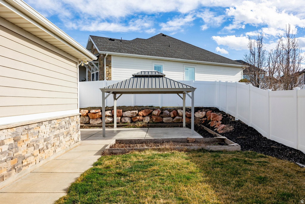 910 S PACE PL North Salt Lake, UT 84054
