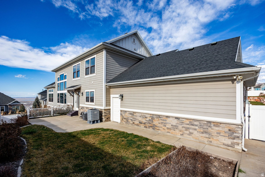 910 S PACE PL North Salt Lake, UT 84054