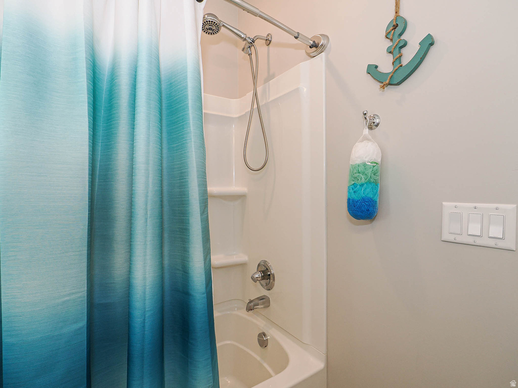 287 S HAYES WELL LN Saratoga Springs, UT 84045