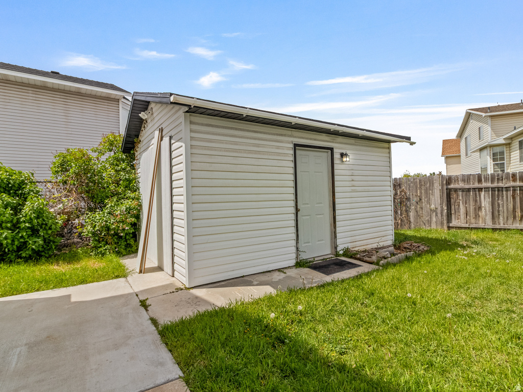4062 W 5950 S Roy, UT 84067