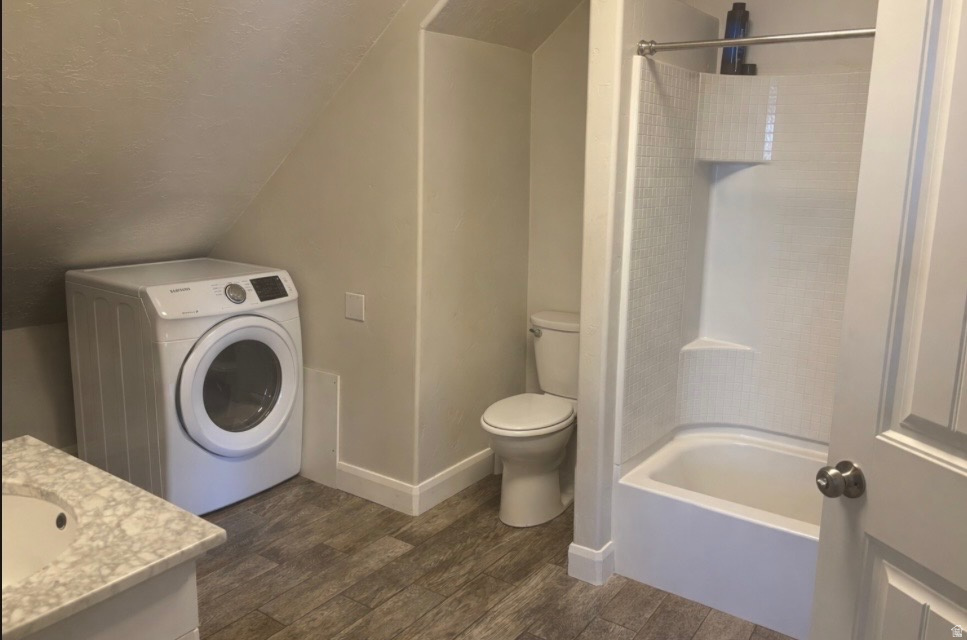 6455 S RAYMOND DR South Weber, UT 84405