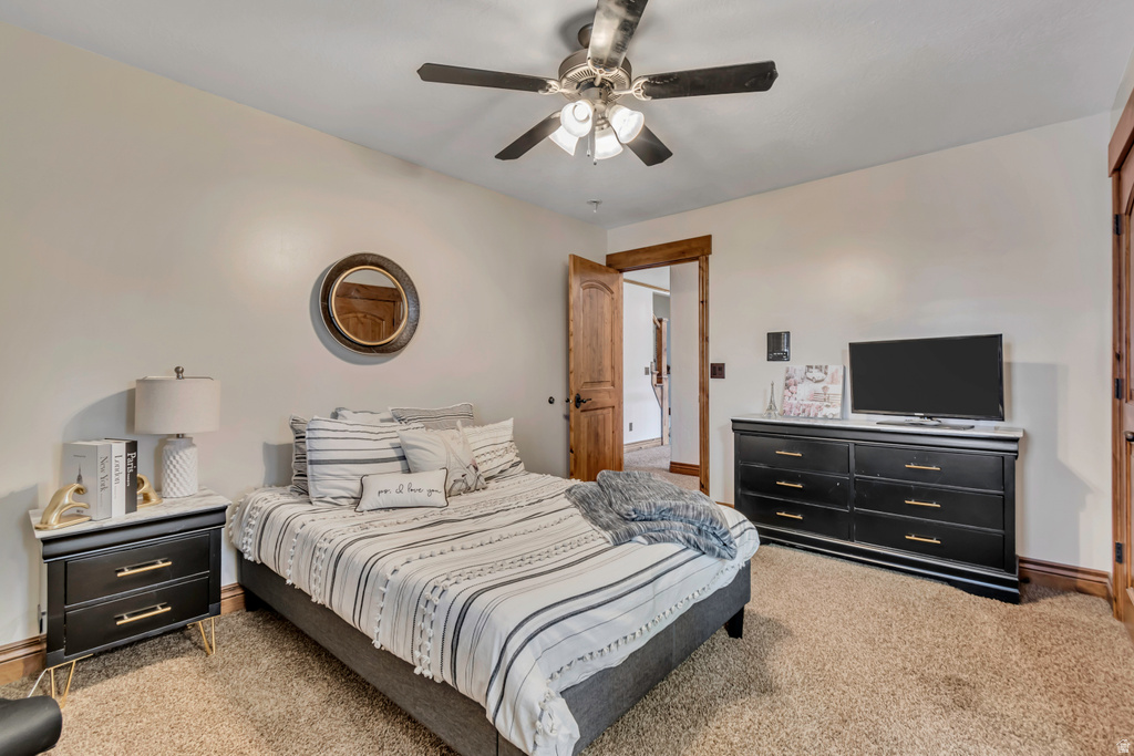 6455 S RAYMOND DR South Weber, UT 84405