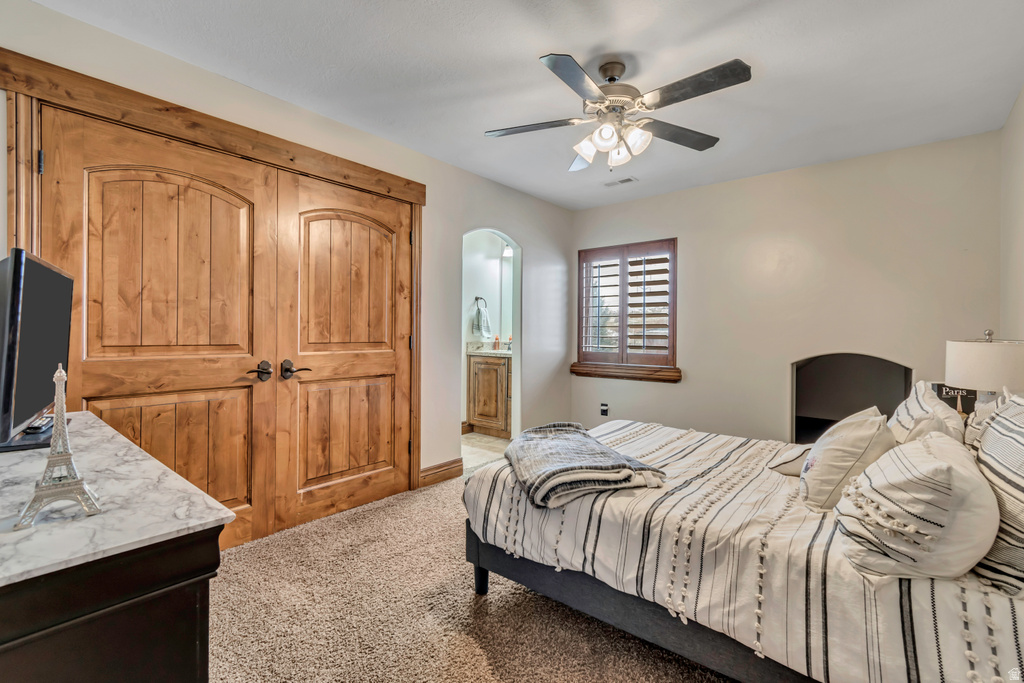 6455 S RAYMOND DR South Weber, UT 84405