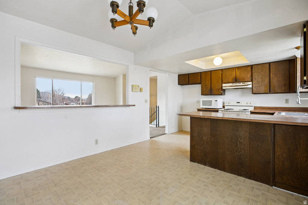 807 E DUSTY ROCK CIR. Sandy, UT 84094