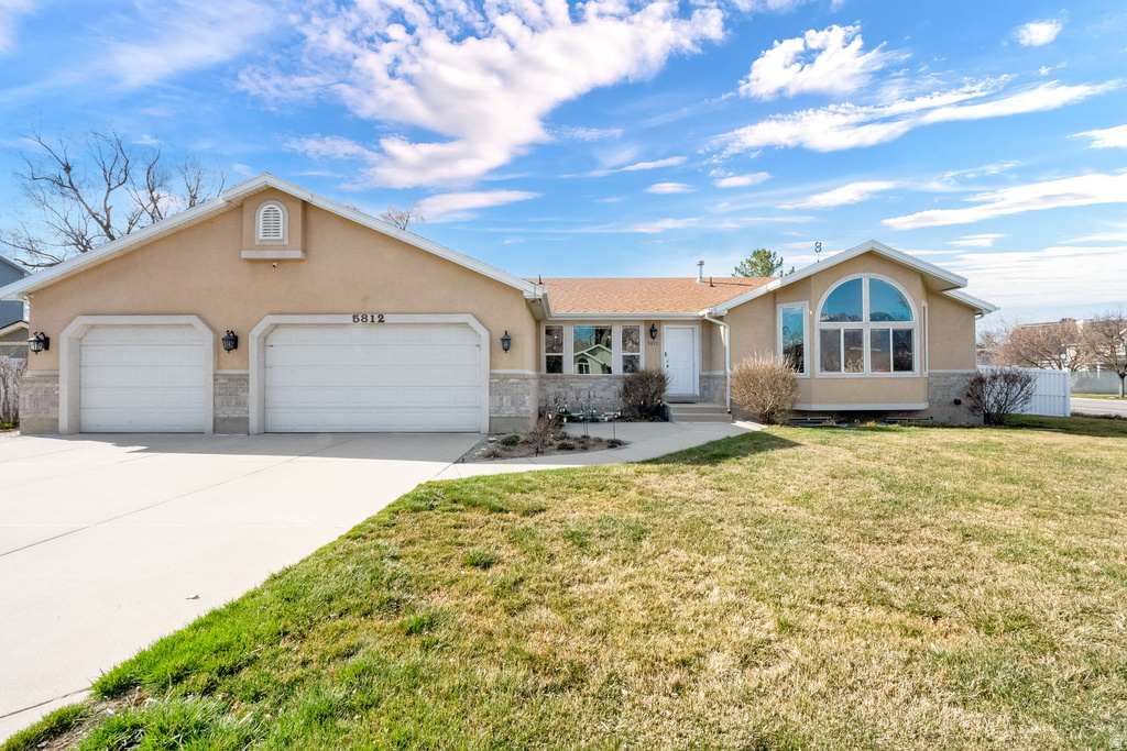 5812 S HAYSTACK WAY Murray, UT 84123