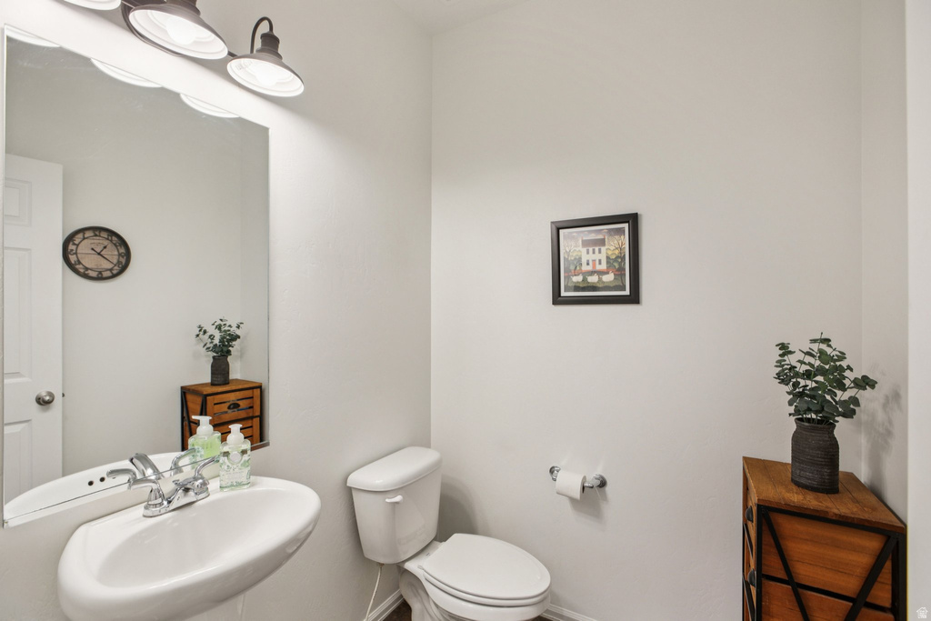 566 E 9270 S Sandy, UT 84070