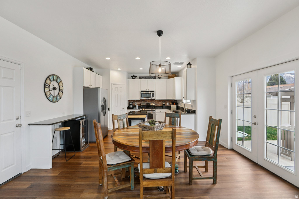 566 E 9270 S Sandy, UT 84070