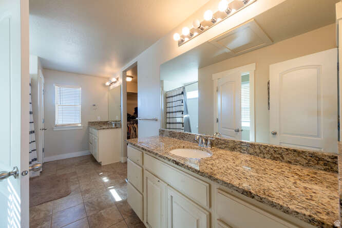 2477 S 400 E Daniel, UT 84032