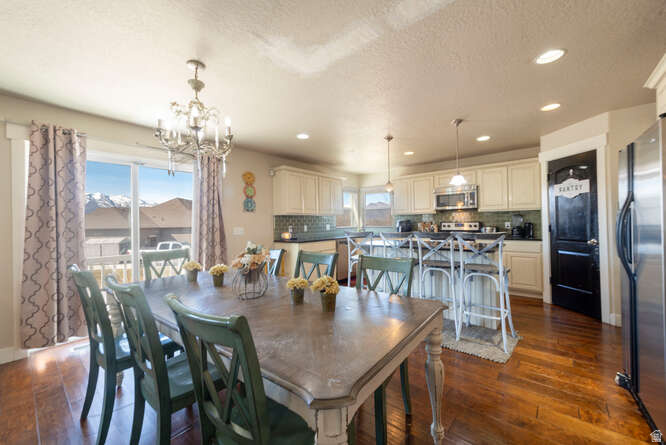 2477 S 400 E Daniel, UT 84032