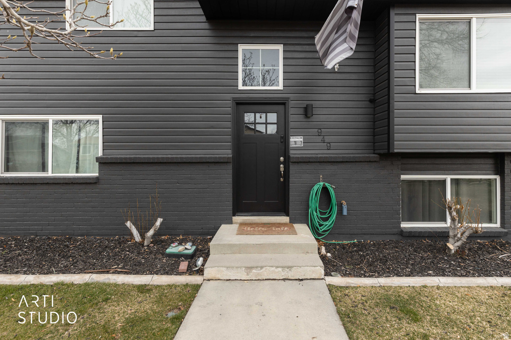 949 S 225 E Layton, UT 84041