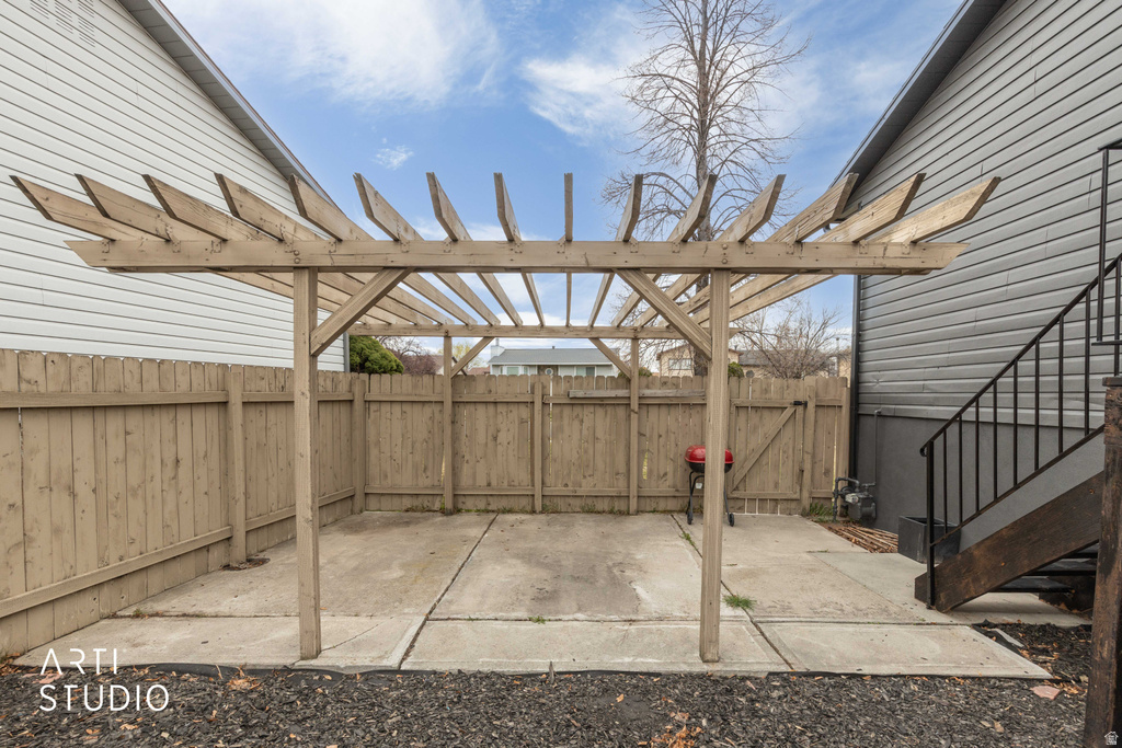 949 S 225 E Layton, UT 84041