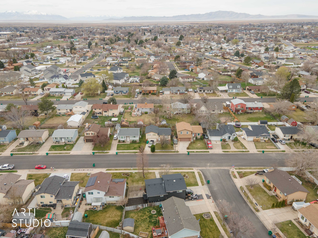 949 S 225 E Layton, UT 84041