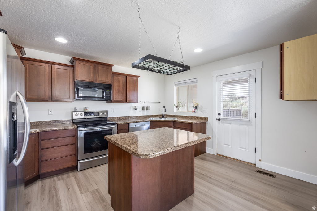 4043 E OAKLAND HILLS DR Eagle Mountain, UT 84005