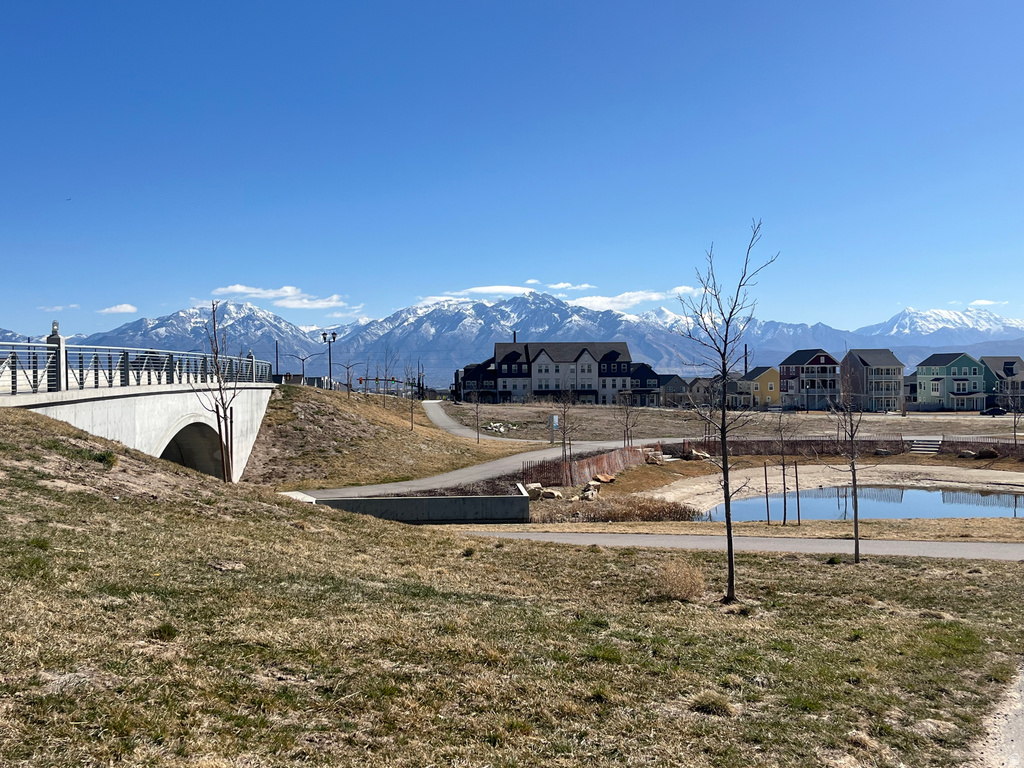 6607 W SOUTH JORDAN PKWY South Jordan, UT 84009