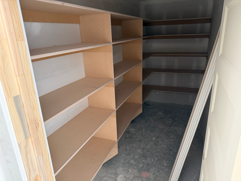 3042 N MOUNTAIN RD #217 North Ogden, UT 84414