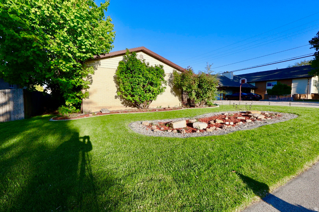 3853 S MARKET ST West Valley City, UT 84119