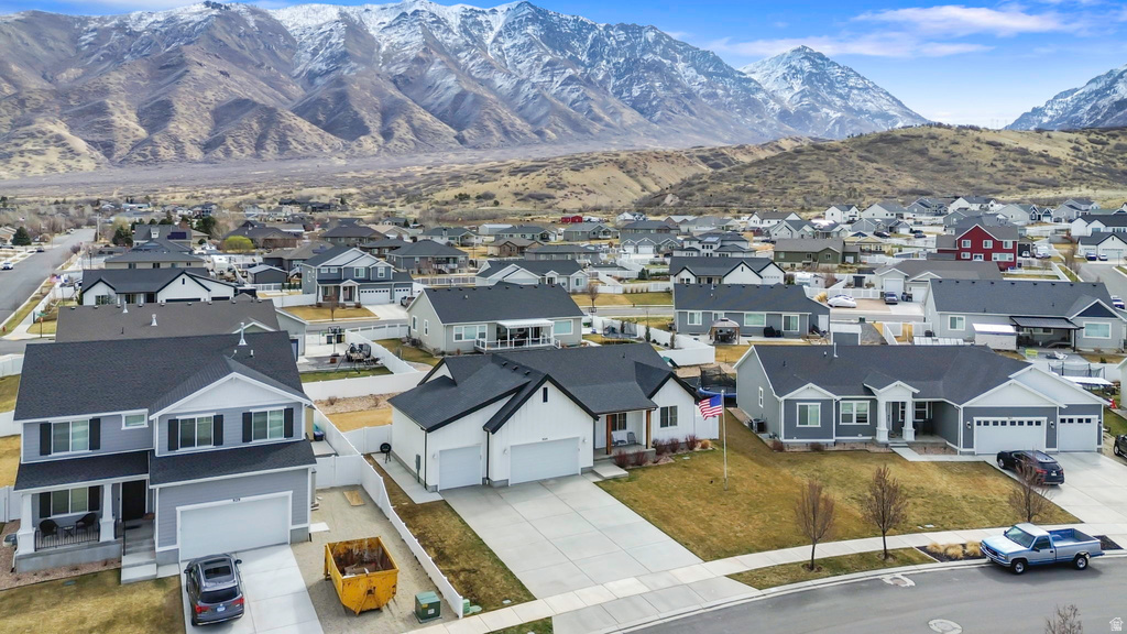 949 S RED CLIFF DR Santaquin, UT 84655