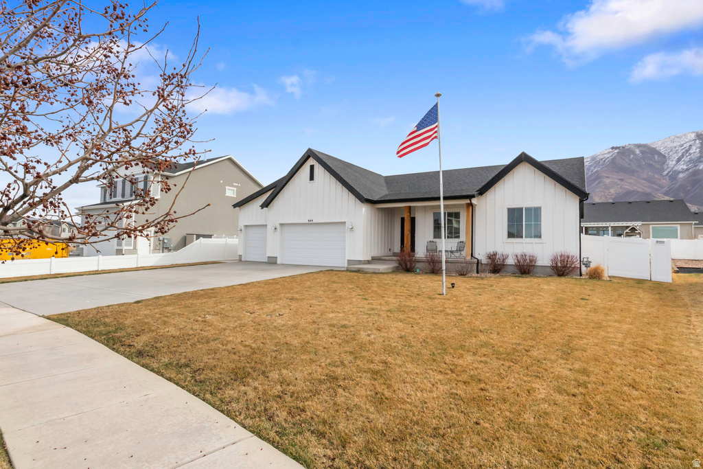 949 S RED CLIFF DR Santaquin, UT 84655