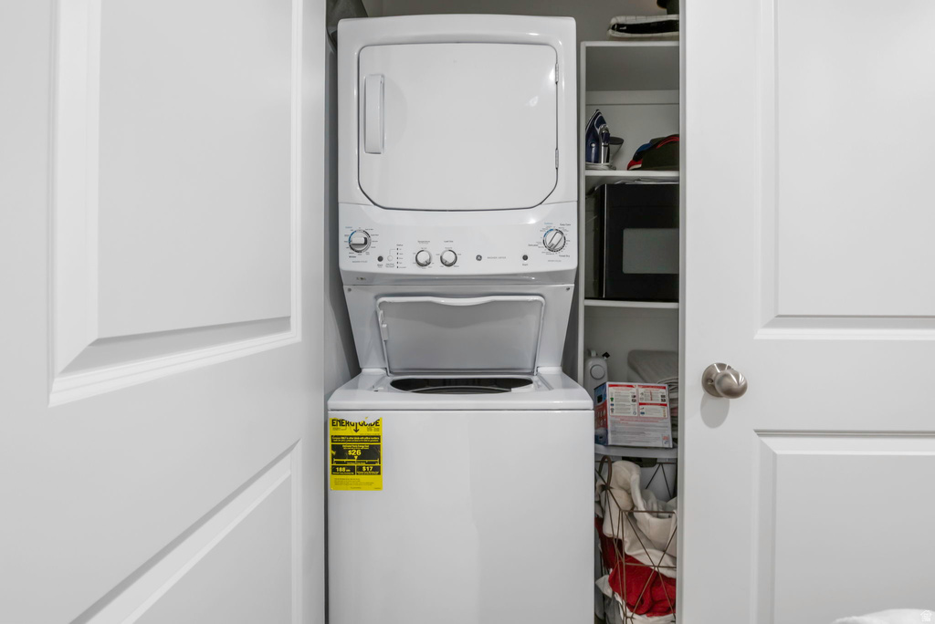 949 S RED CLIFF DR Santaquin, UT 84655