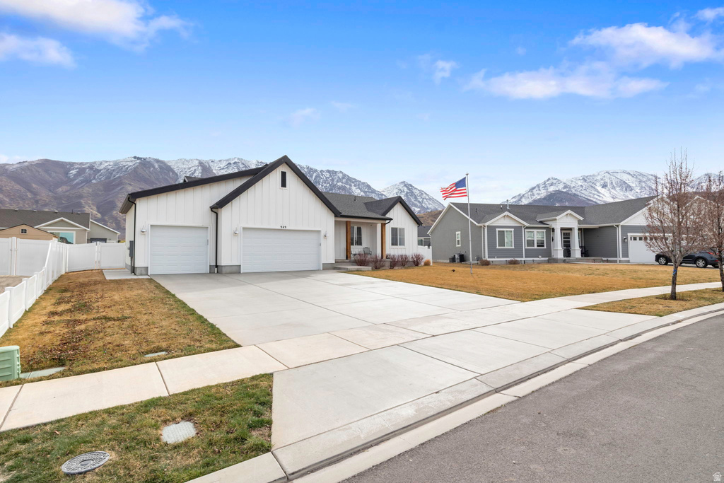 949 S RED CLIFF DR Santaquin, UT 84655