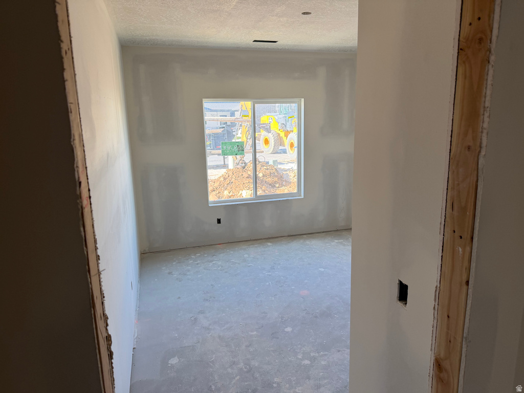 3040 N MOUNTAIN RD #216 North Ogden, UT 84414