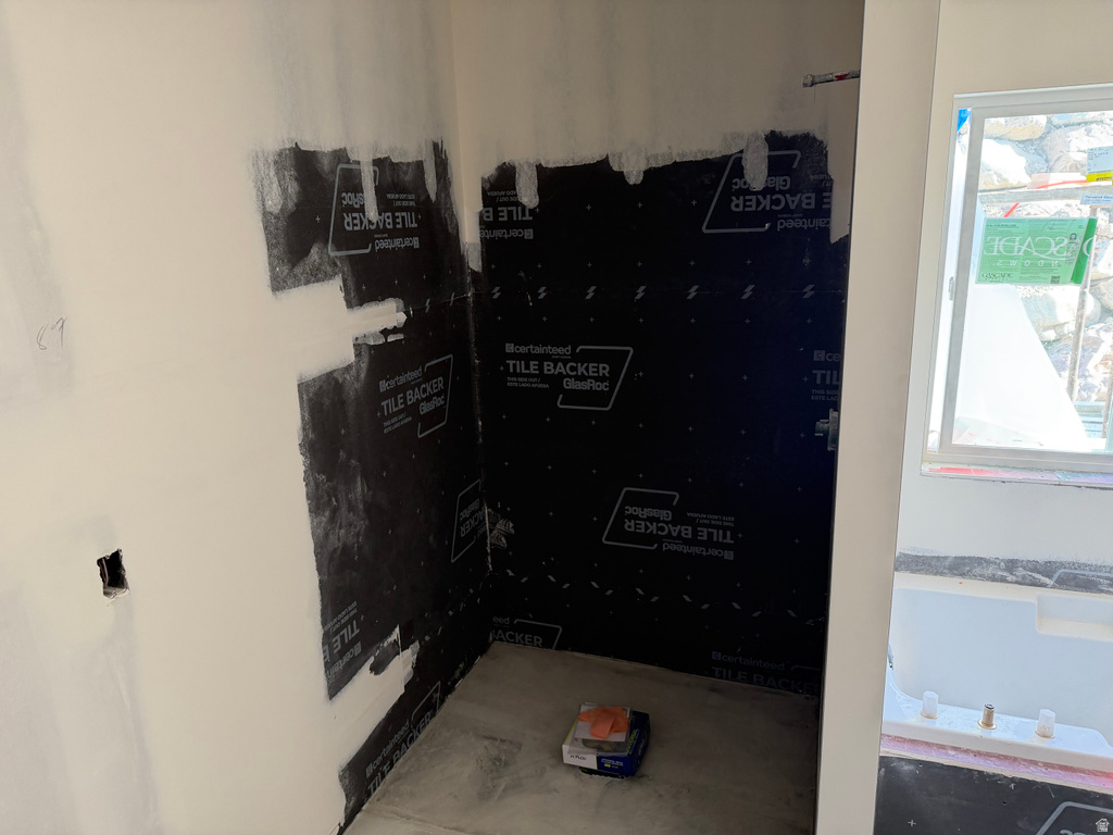 3040 N MOUNTAIN RD #216 North Ogden, UT 84414